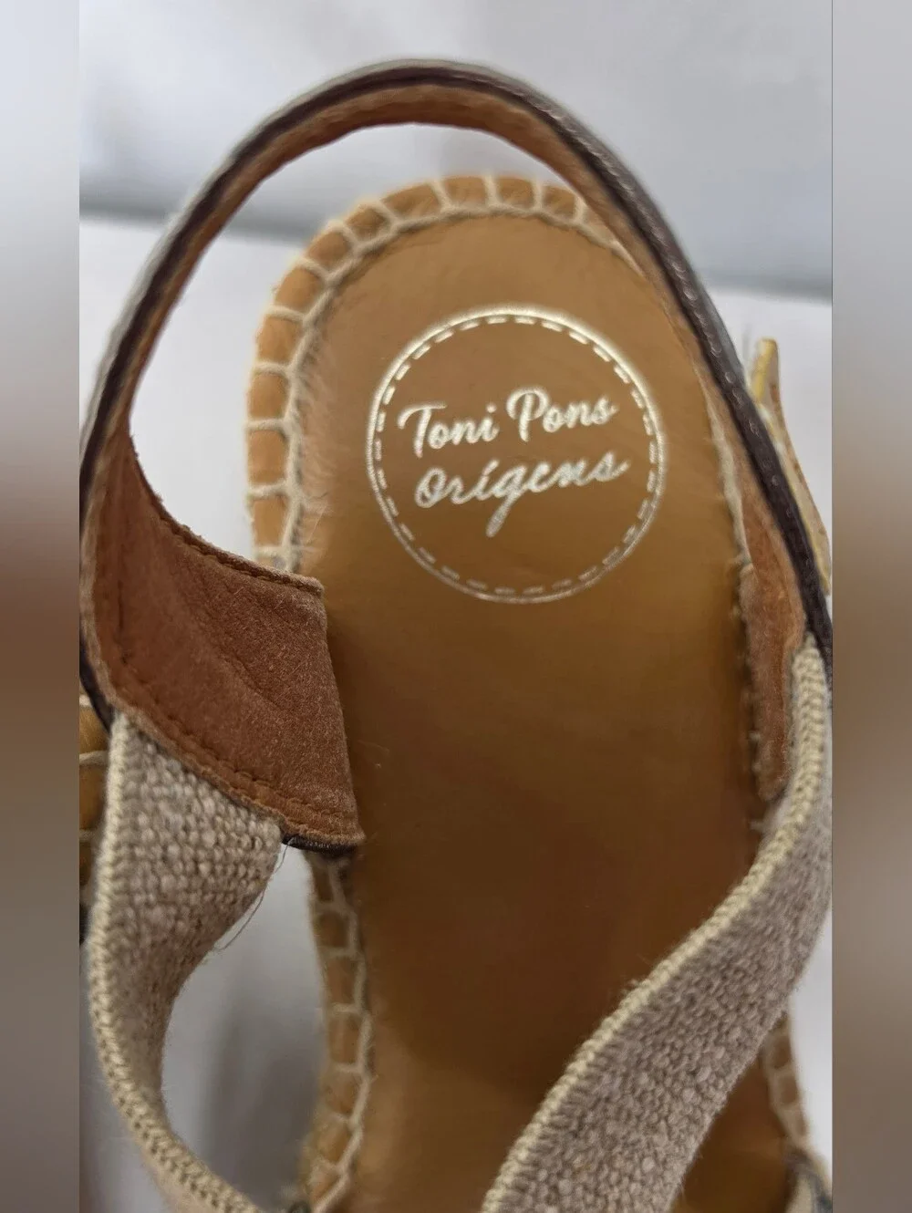 TONI PONS Origens Metallic Bronze Closed Toe Wedge Espadrilles Size 39